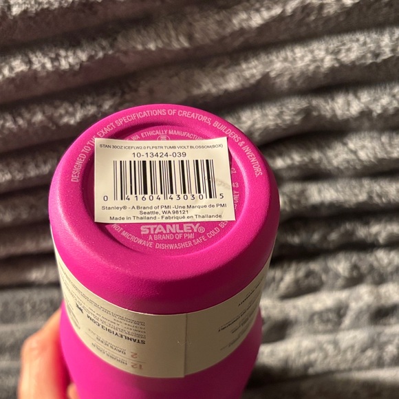 Stanley Pink Flip Straw Tumbler - Picture 5 of 7